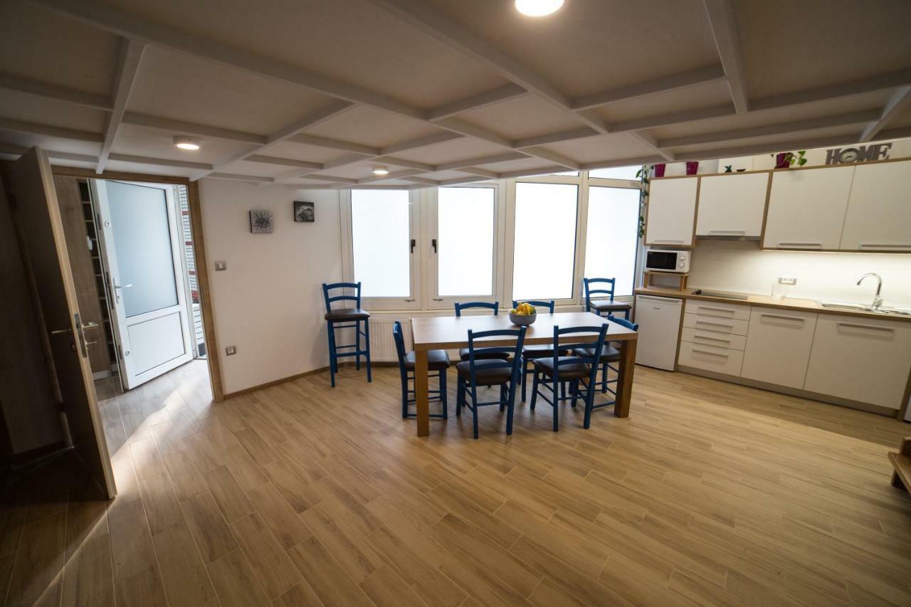Apartment Emonca Ljubljana Extérieur photo